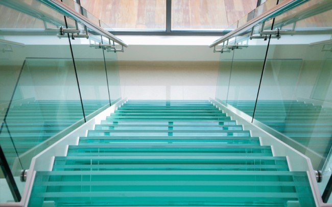 Transparent Design - Scari, trepte, balustrade si pardoseli din sticla
