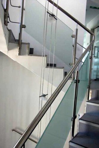 Transparent Design - Scari, trepte, balustrade si pardoseli din sticla