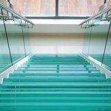 Transparent Design - Scari, trepte, balustrade si pardoseli din sticla